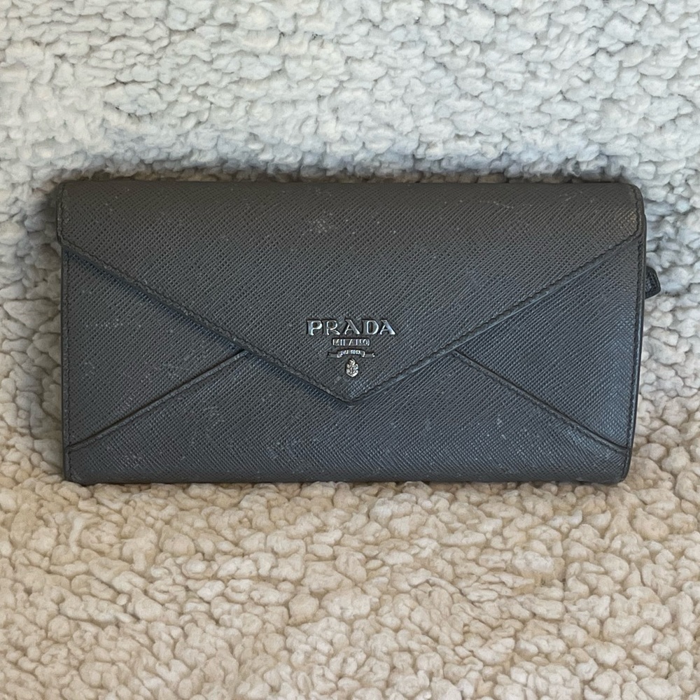 Authentic PRADA Envelope wallet in Saffiano leather - Picture 3 of 16